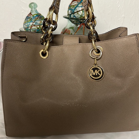 MK Grey Purse - Picture 3 of 6